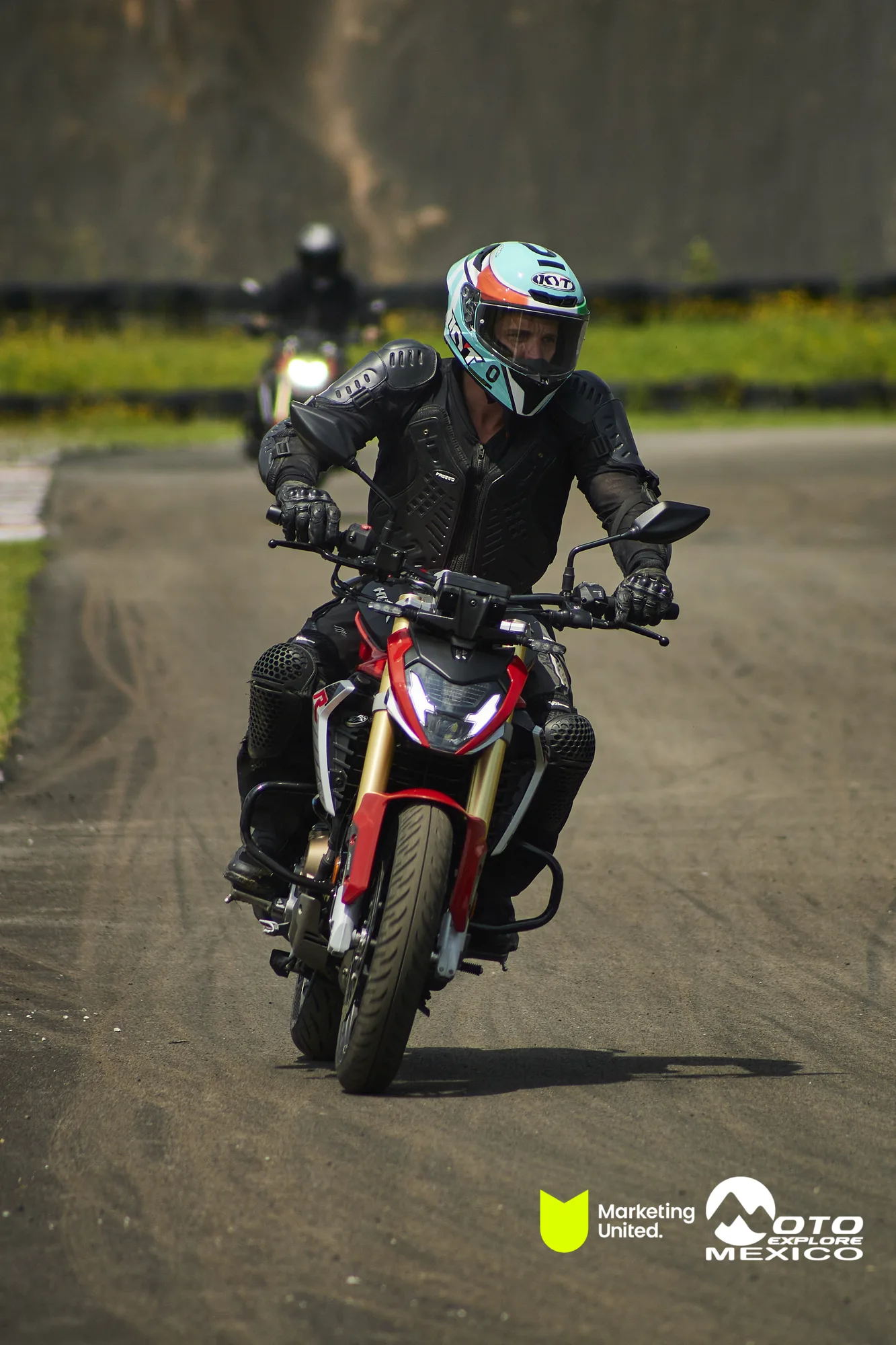 HUNK TRACKDAY 79